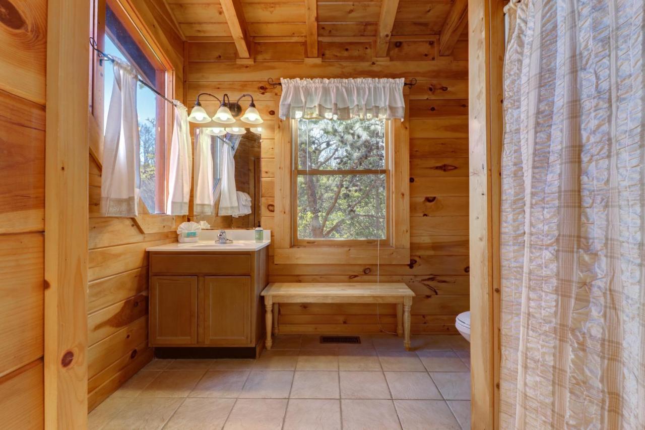 Peaceful Setting Cabin Villa Pigeon Forge Exterior photo